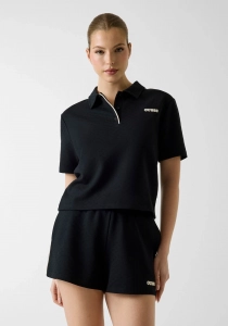 Guess Clara Kutulu Kesim Polo Yakalı Kadın Siyah Polo T-shirt V6GP12K3044-JBLK