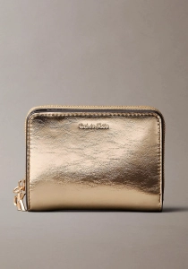 Calvin Klein CK Metalik Kapaklı Fermuarlı Kadın Gold Cüzdan LV04F1103G-3JG