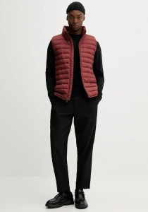 Calvin Klein Erkek Kolsuz Hafif Naylon Şişme Kırmızı Yelek LV04LC509G-VFK