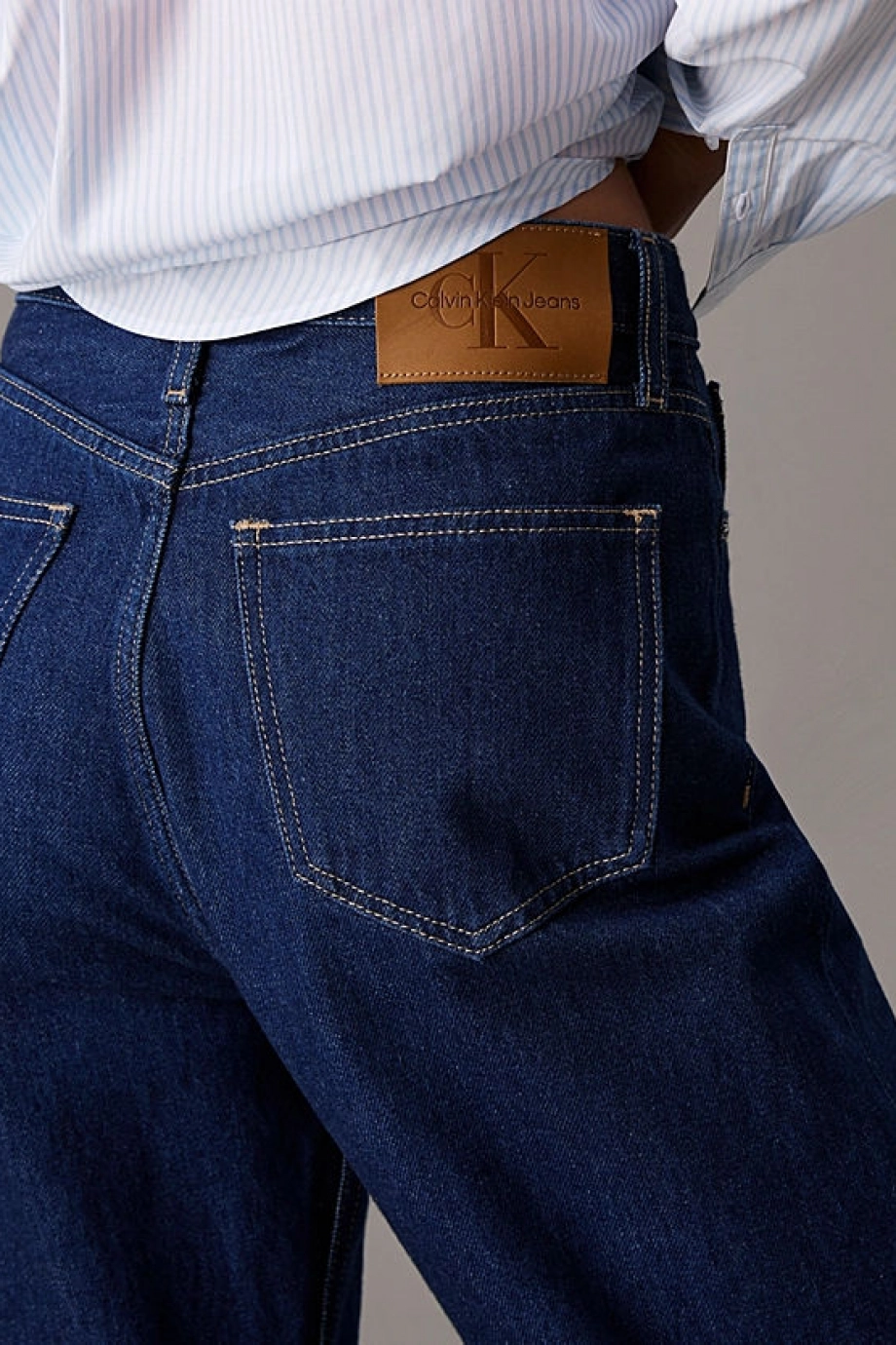 Calvin Klein AUTHENTIC SLIM STRAIGHT Kadın  Jeans J20J225138-1AP