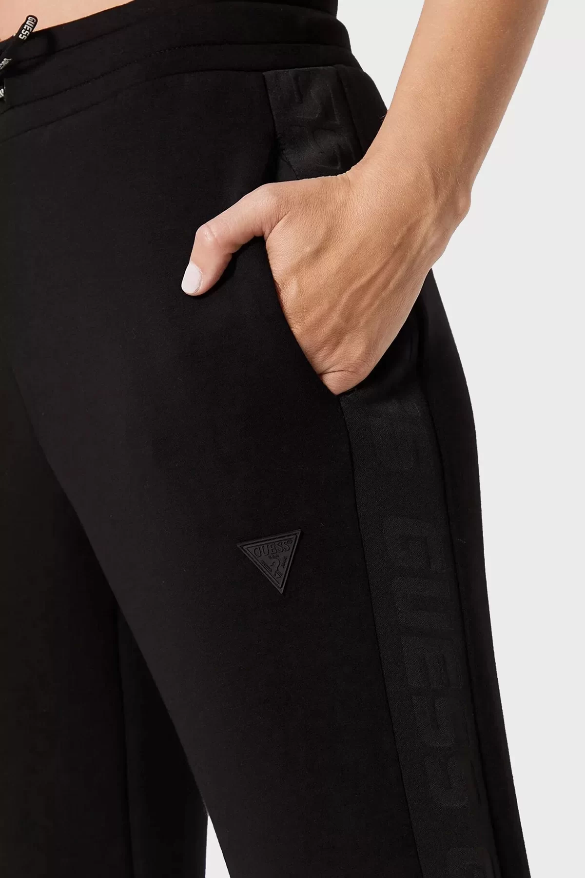 Guess Allıe Scuba Jogger Pant Kadın Siyah Eşofman Altı V2YB18K7UW2-JBLK