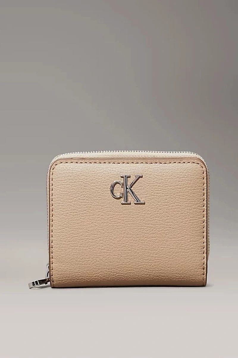 Calvin Klein Kadın Bej Orta Boy Fermuarlı Cüzdan