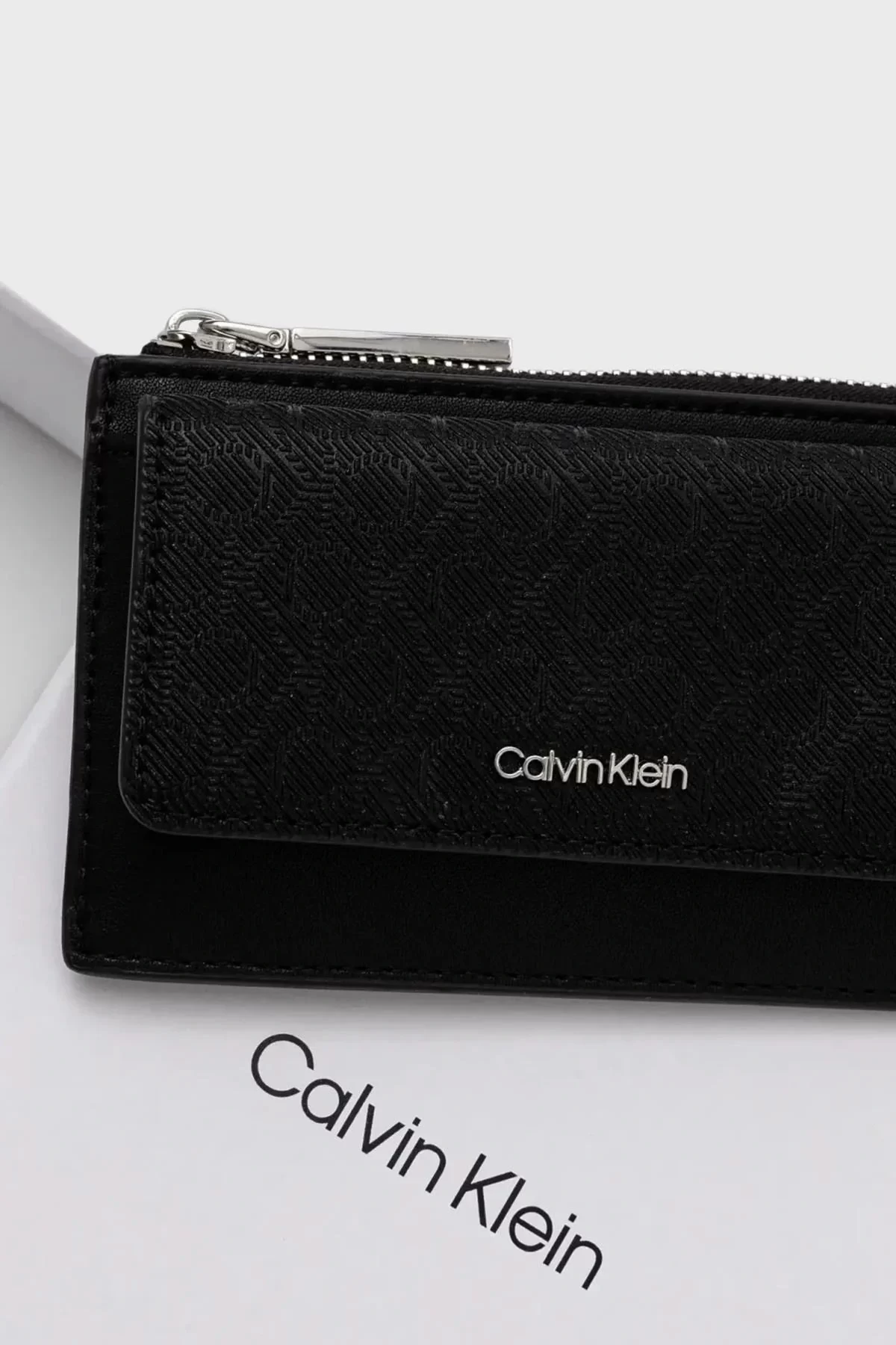Calvin  Klein Kadın Logo Baskılı Fermuarlı  Siyah Cüzdan