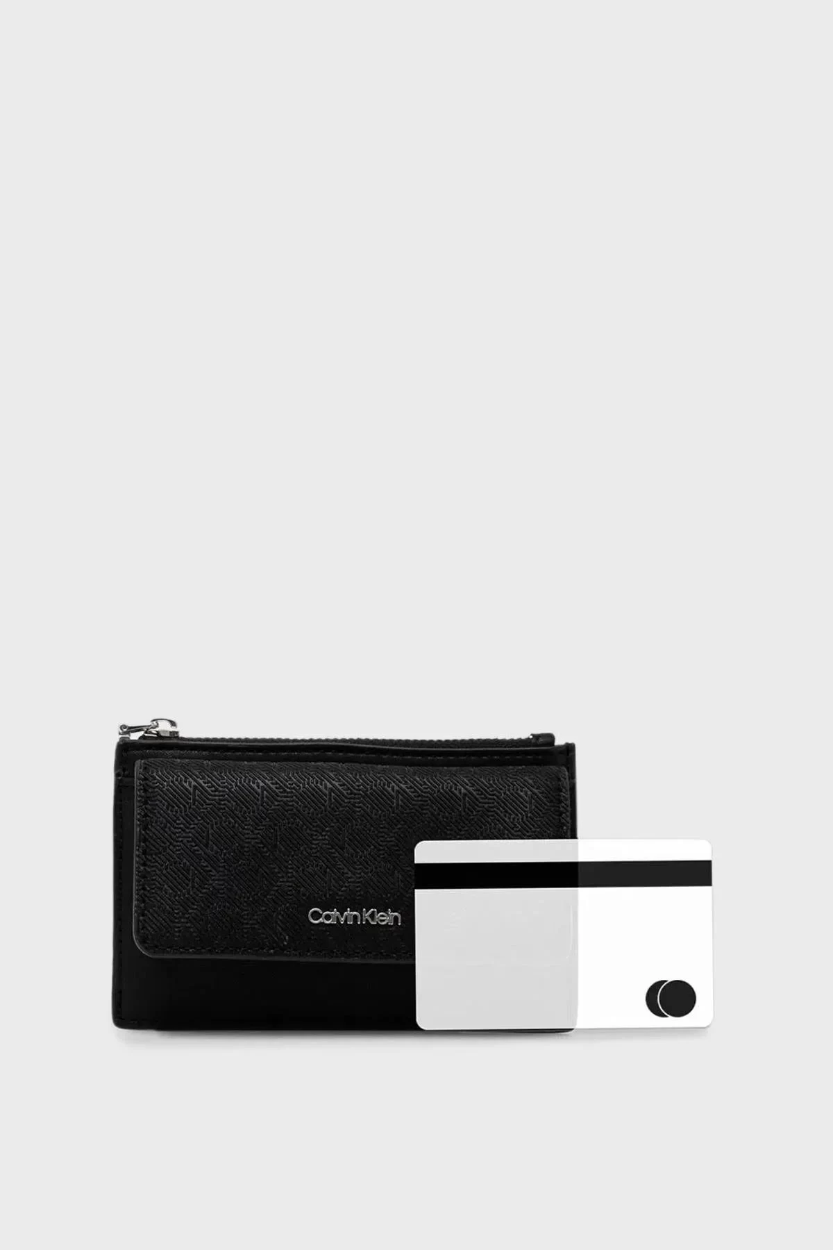 Calvin  Klein Kadın Logo Baskılı Fermuarlı  Siyah Cüzdan