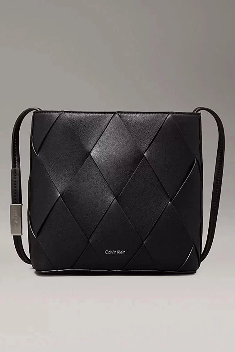 CK WOVEN SQUARE CROSSBODY