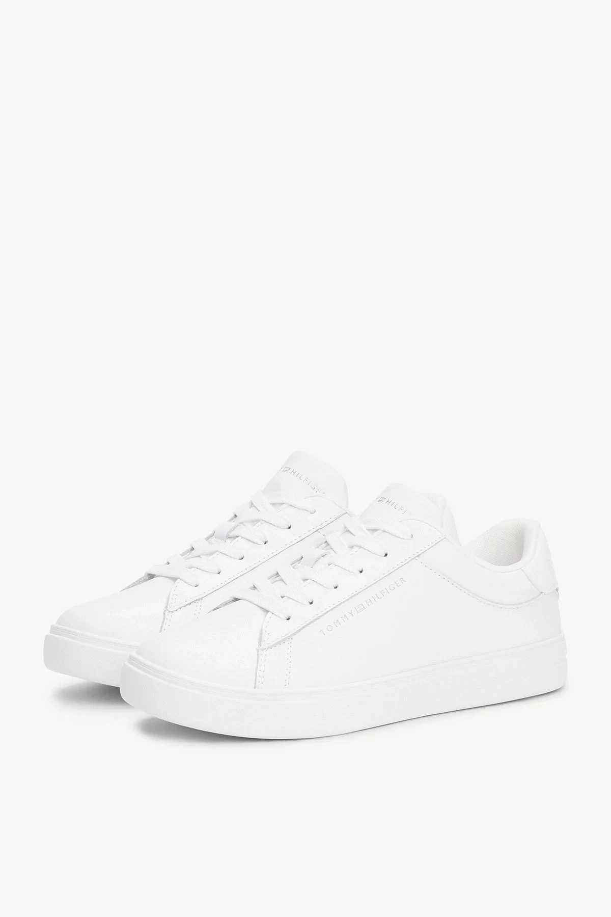 Tommy Hilfiger Kadın Beyaz Essential Court Sneaker