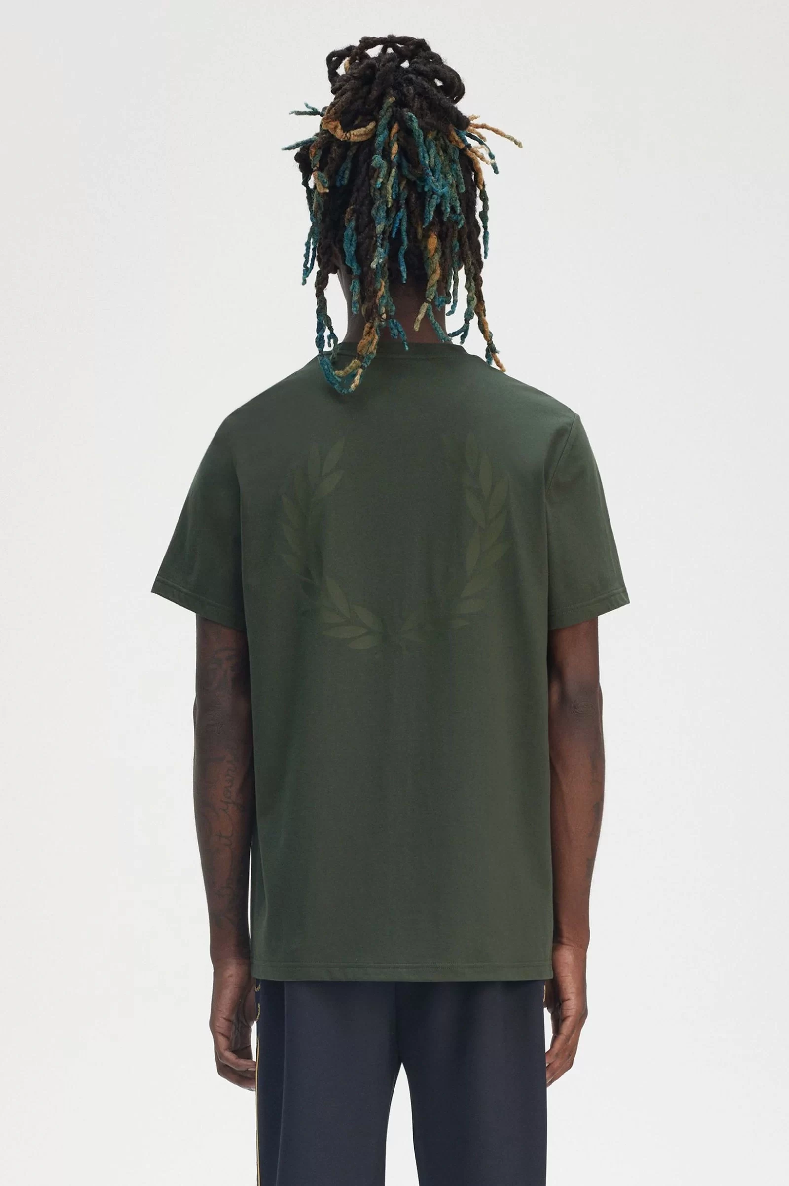 Fred Perry Erkek Haki Logo Detaylı T-shirt