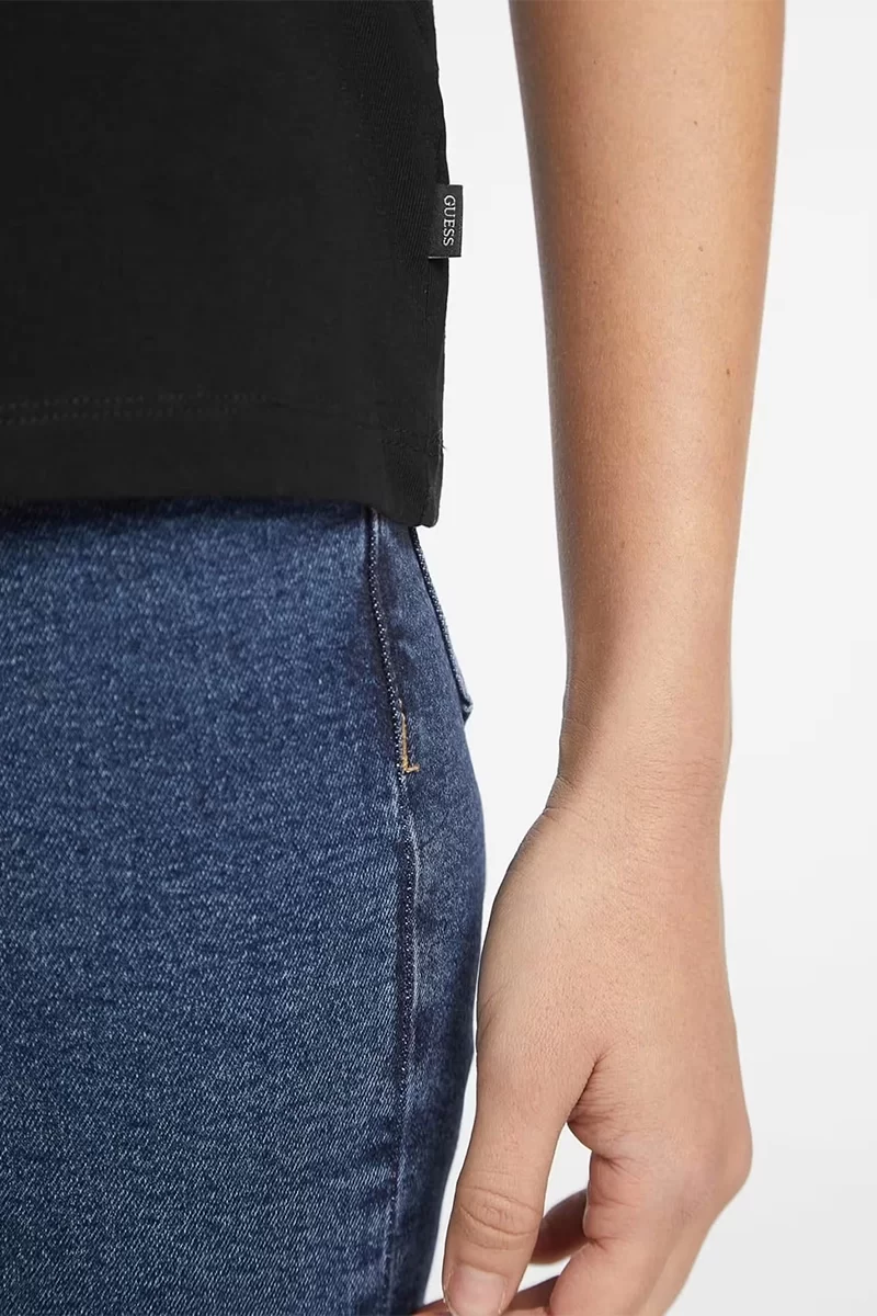Guess Jeans Kadın 1981 Siyah Klasik Yazı Logolu T-Shirt