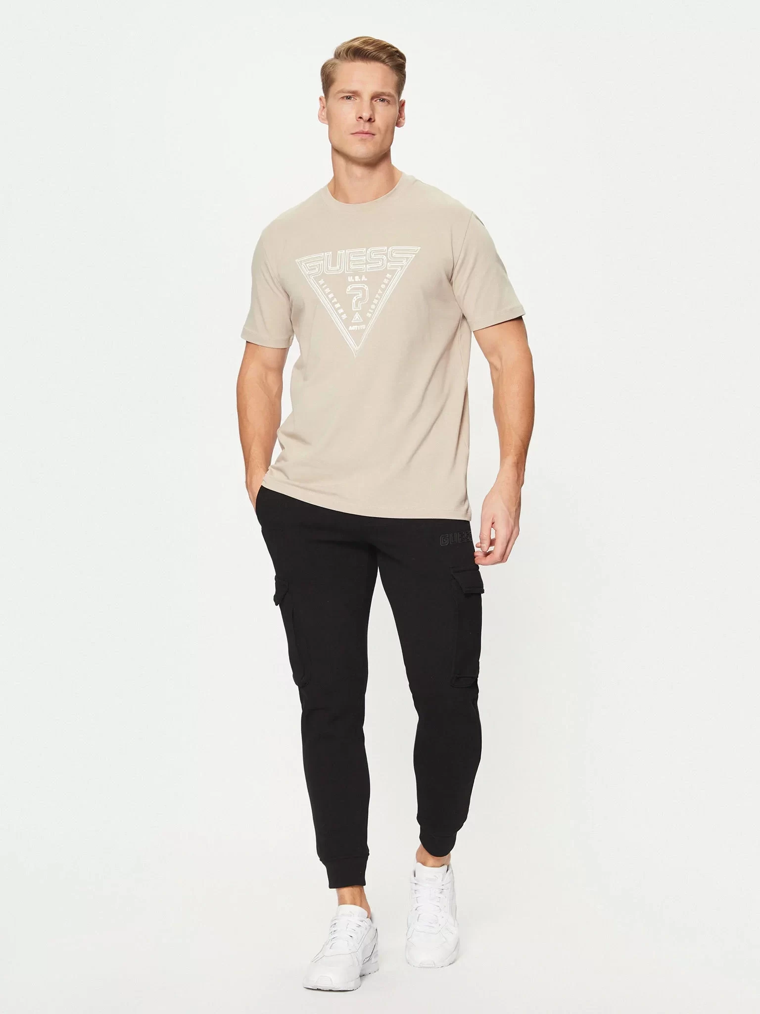 Guess Erkek Bej Logolu T-Shirt