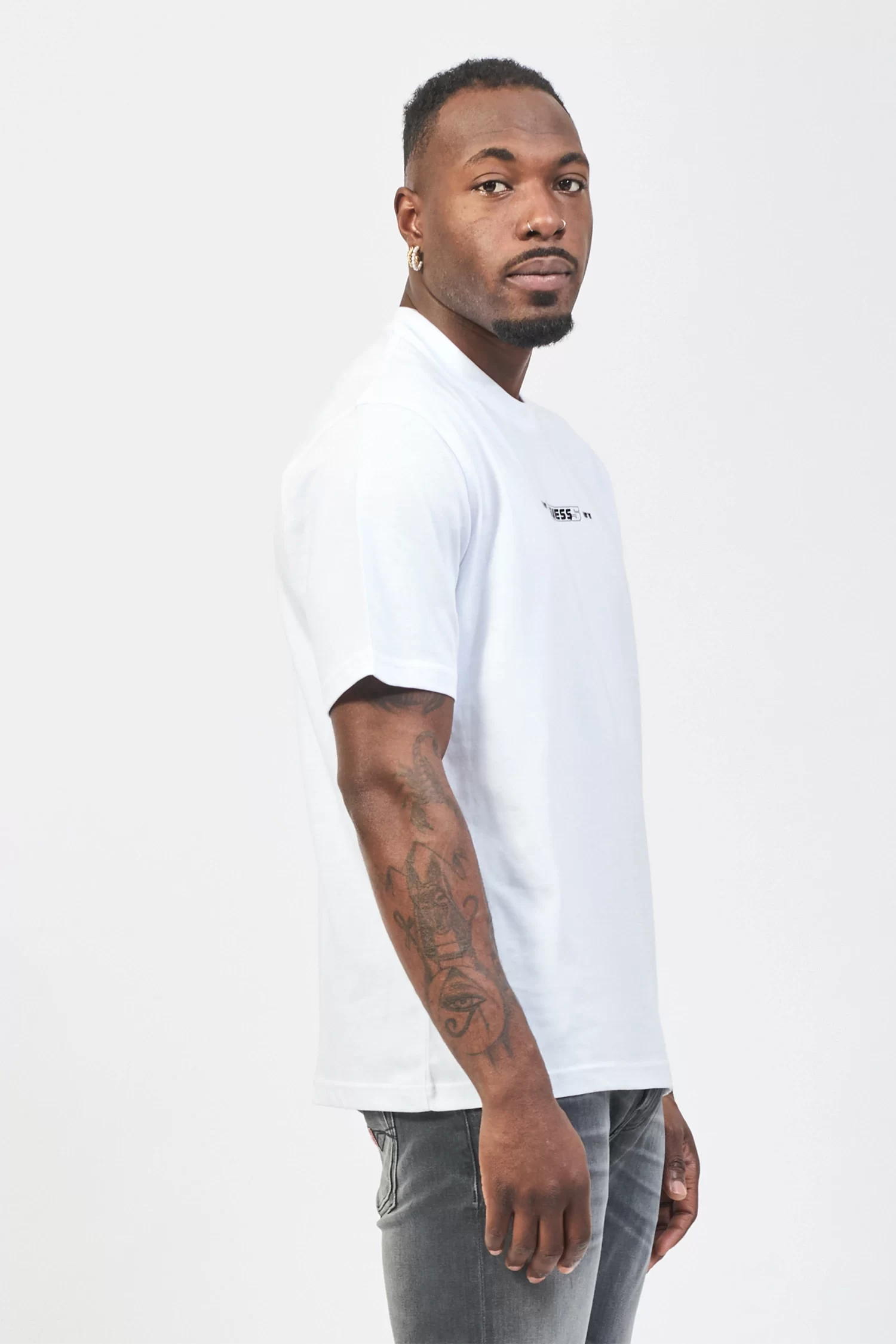 Guess Chaste Cn T-Shırt Erkek Beyaz T-Shirt Z5GI08I3Z14-G011