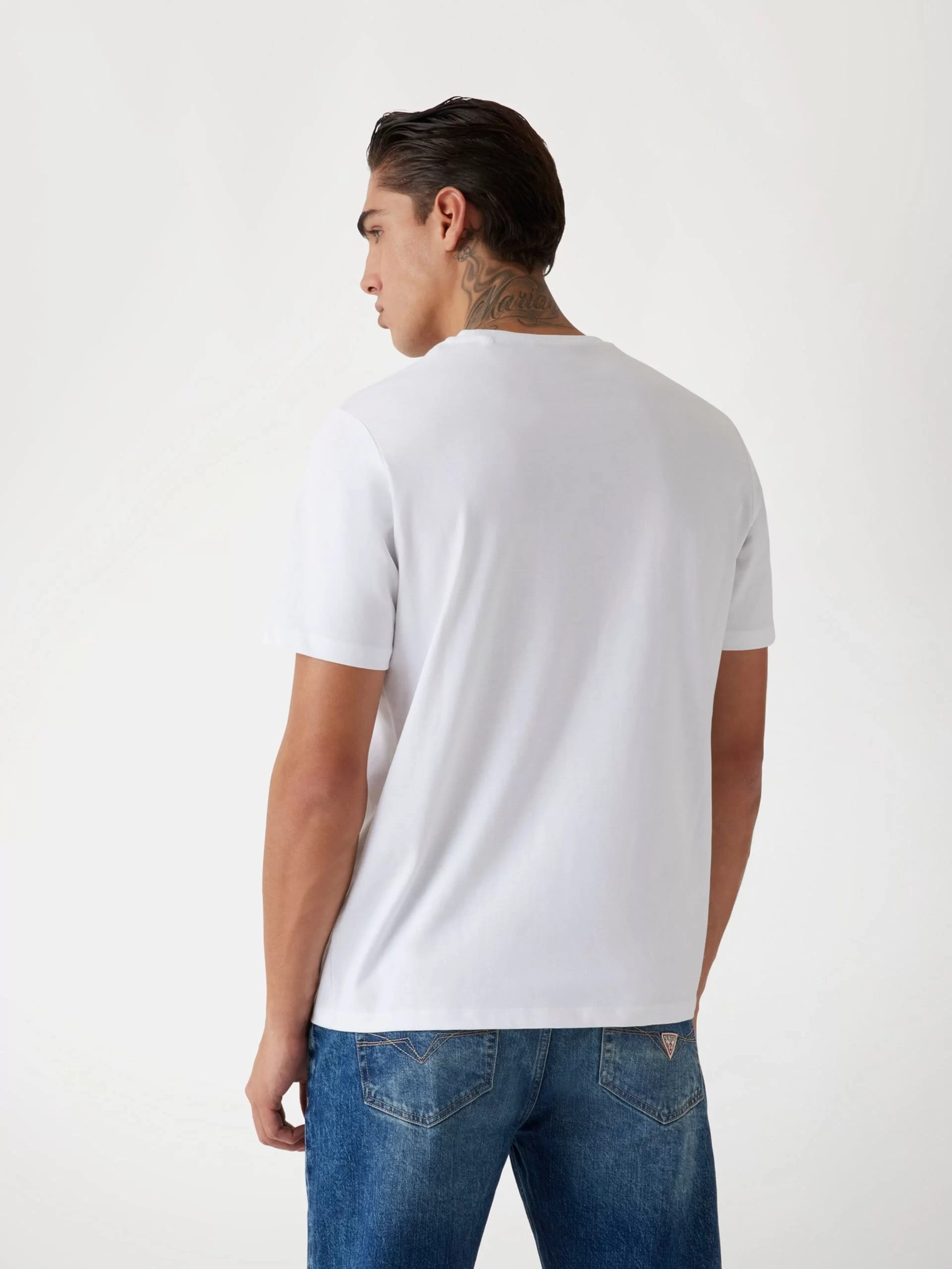 Guess Ss Cn Patch Tee Erkek Beyaz T-Shirt M4YI0AKCCM1-G011