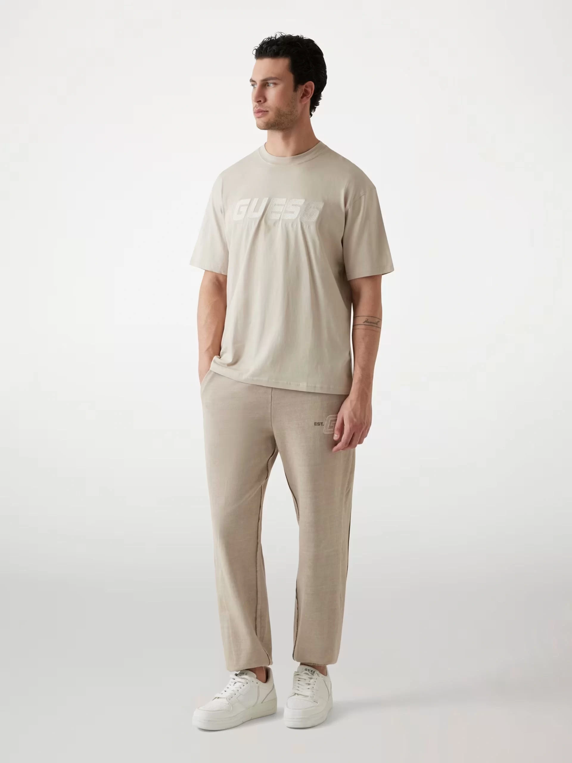Guess Suron Cn T-Shırt Erkek Bej T-Shirt Z5RI10I3Z14-G9D0