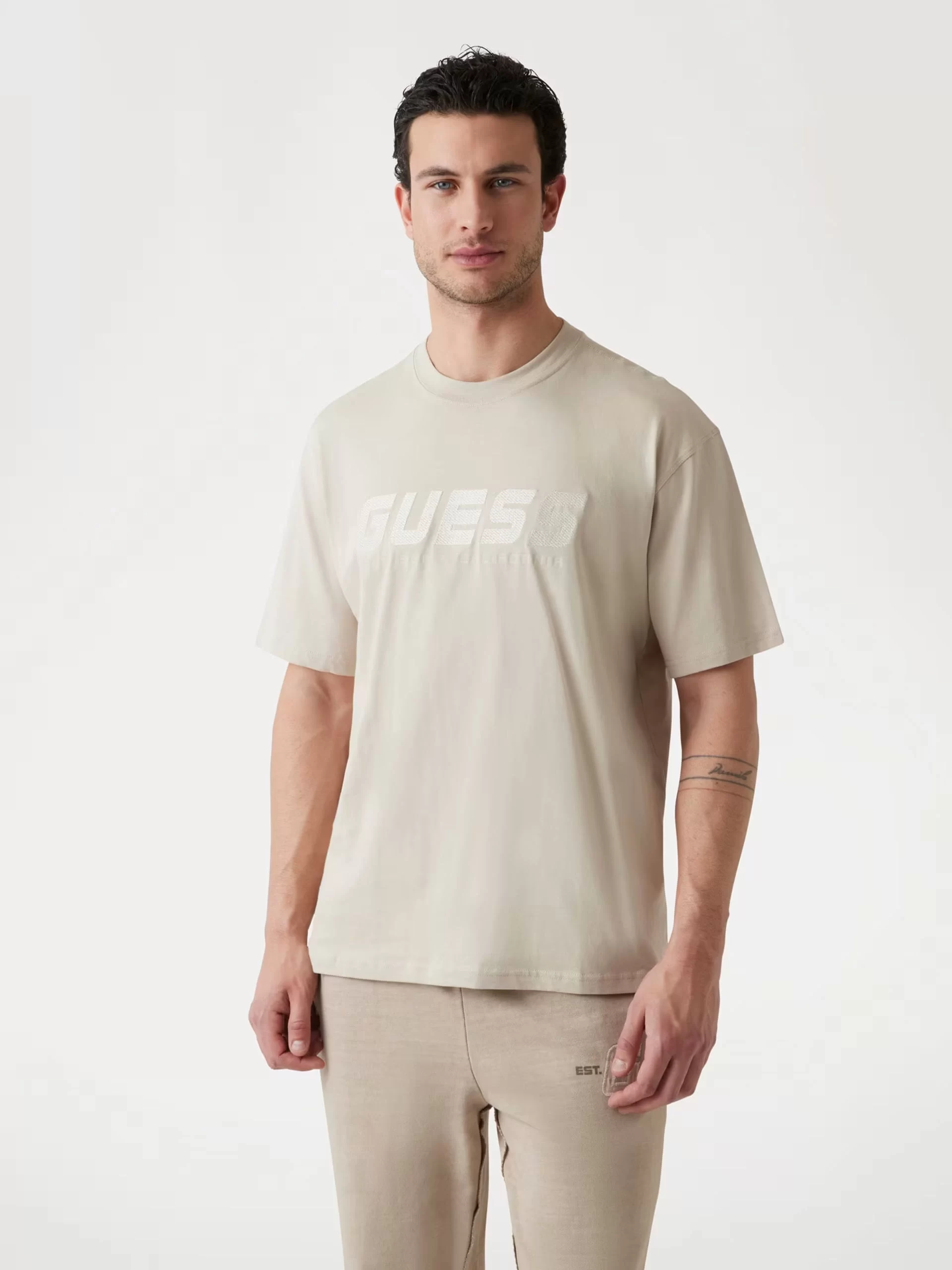 Guess Suron Cn T-Shırt Erkek Bej T-Shirt Z5RI10I3Z14-G9D0
