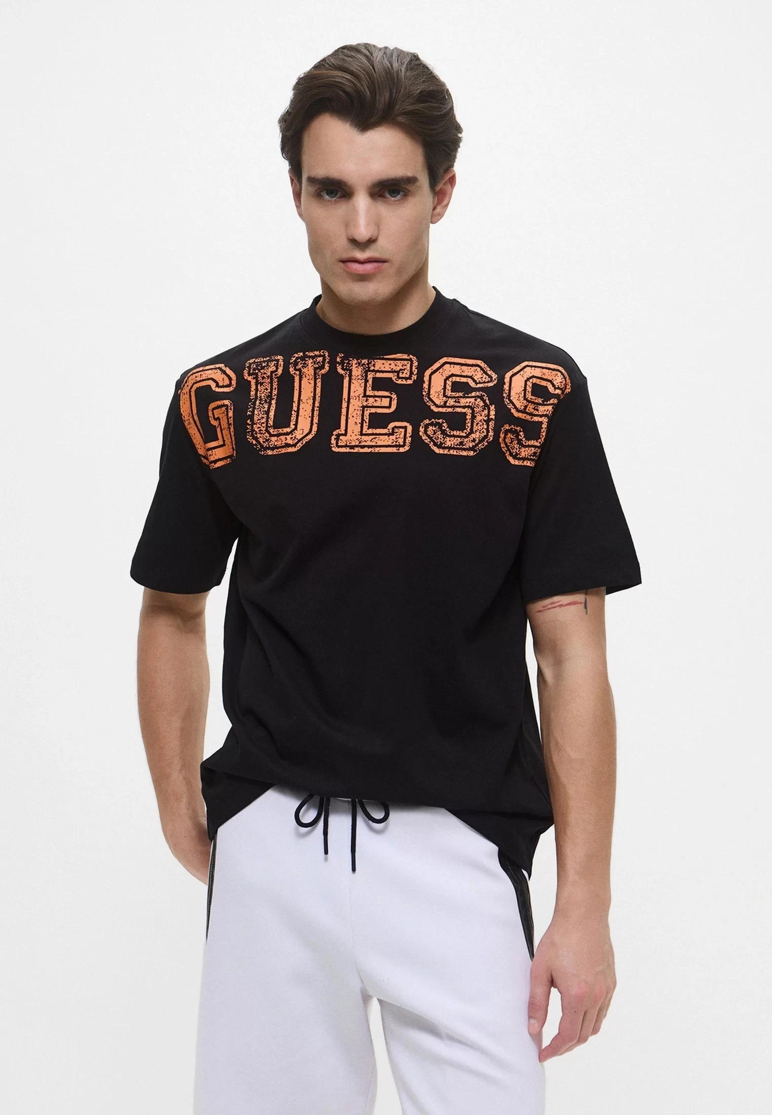 Guess Bugler Cn T-Shırt Erkek Siyah T-Shirt Z5GI15I3Z14-JBLK