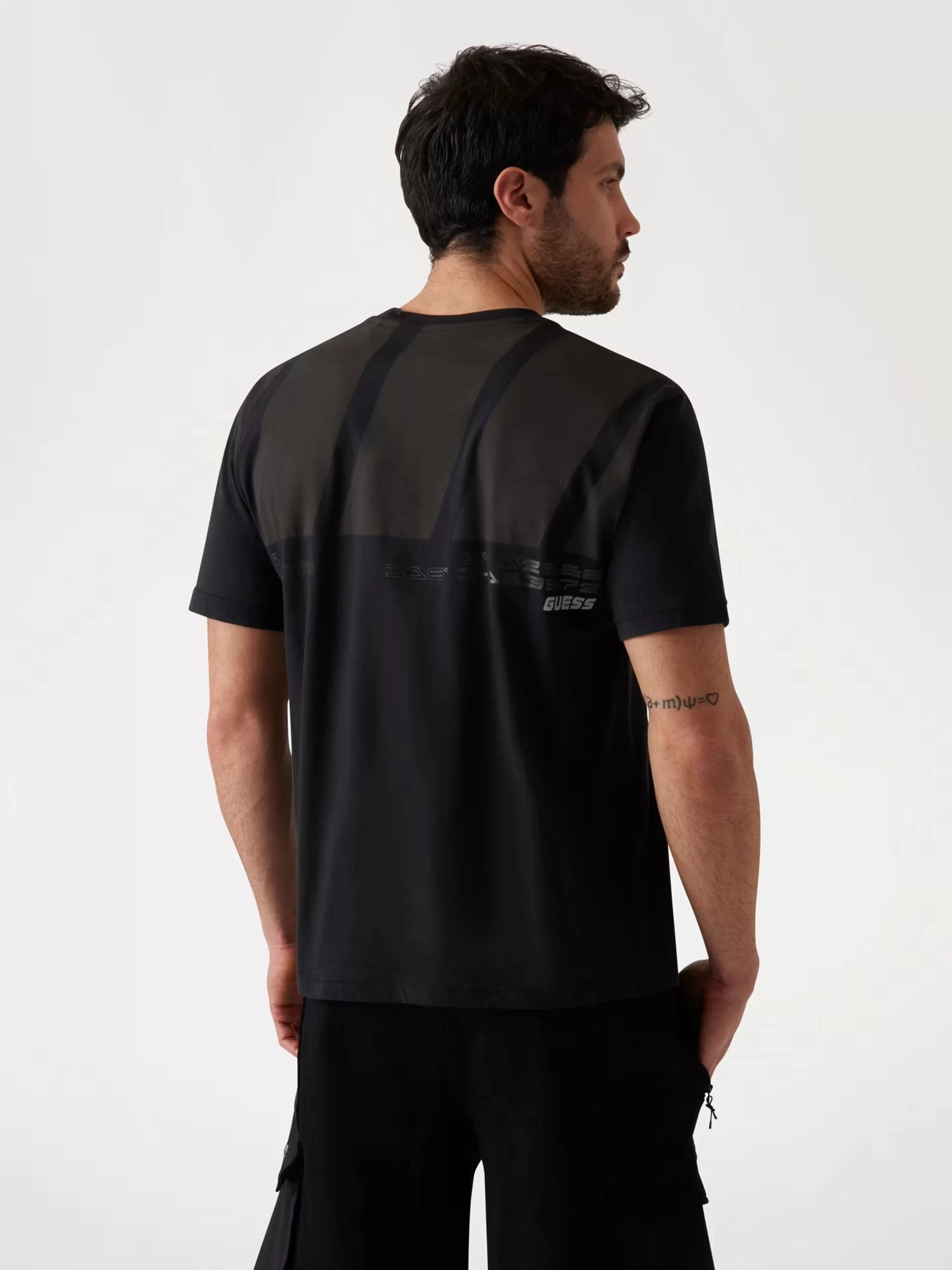 Guess Castore Cn T-Shırt Erkek Siyah T-Shirt Z5GI13I3Z14-JBLK