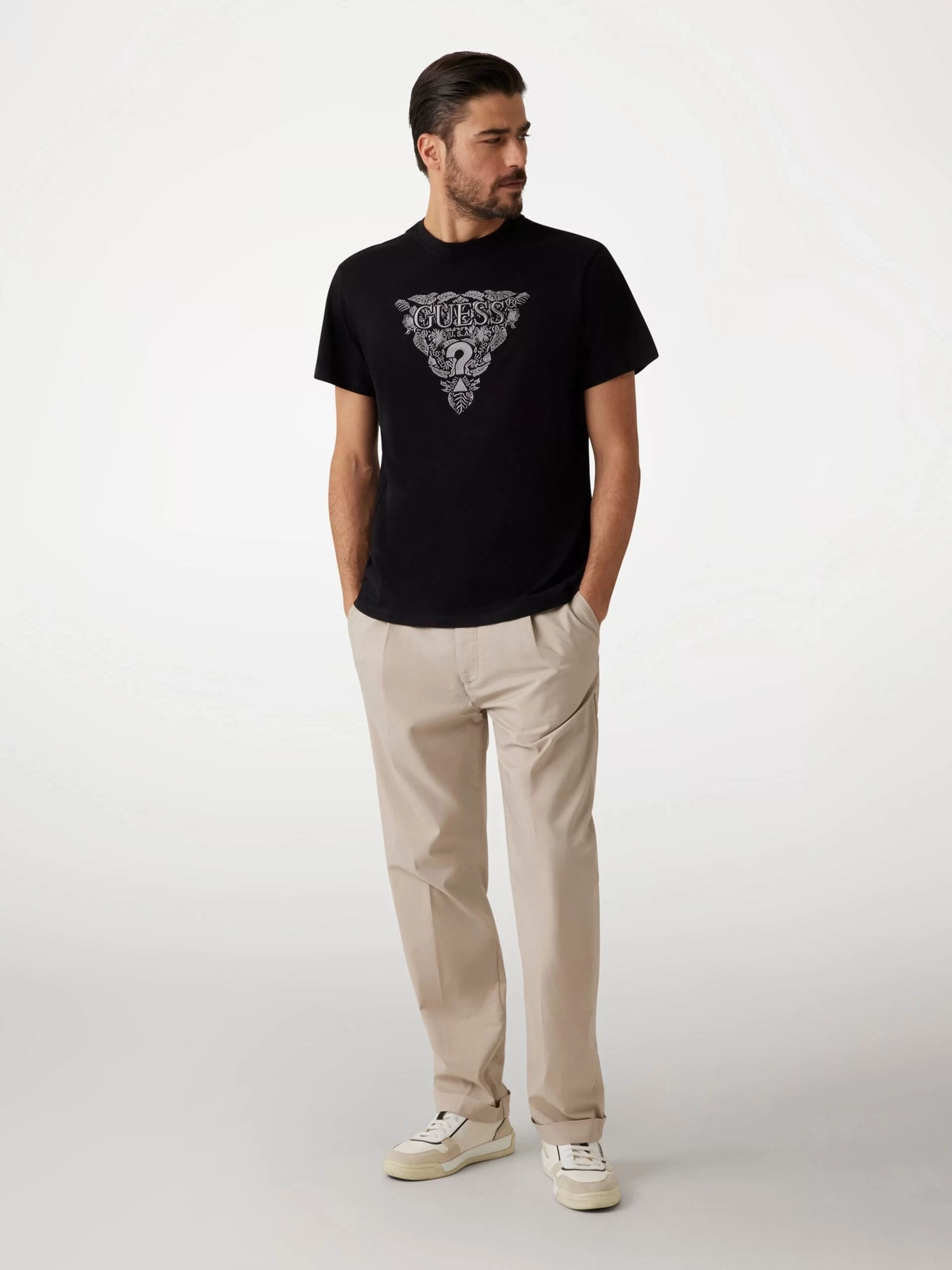 Guess Ss Cn Flower Embro Tee Erkek Siyah T-Shirt M5GI16K8FQ4-JBLK