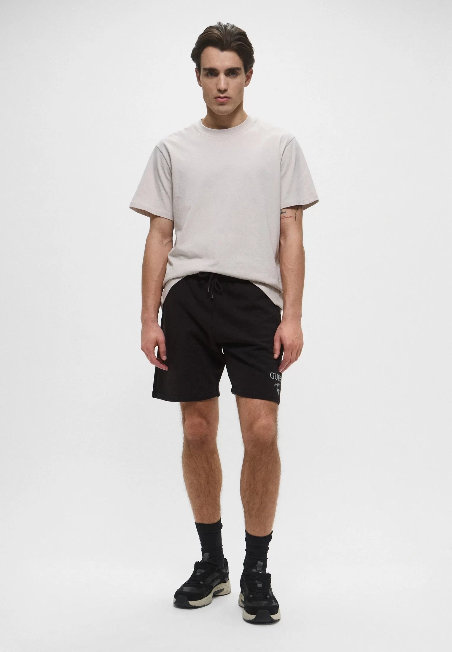 Guess Erkek Siyah Jogger Şort