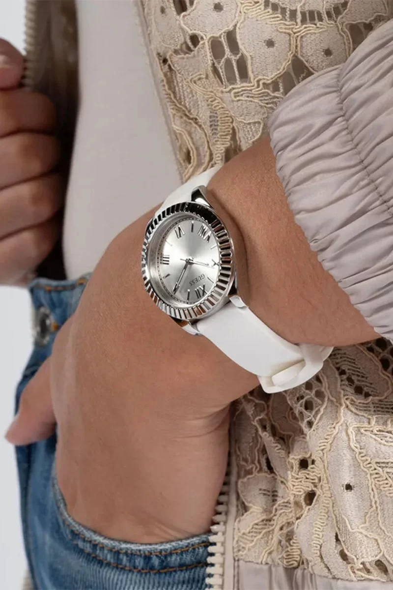 Guess Kadin Metalik Gri Kol Saati GUGW0724L1