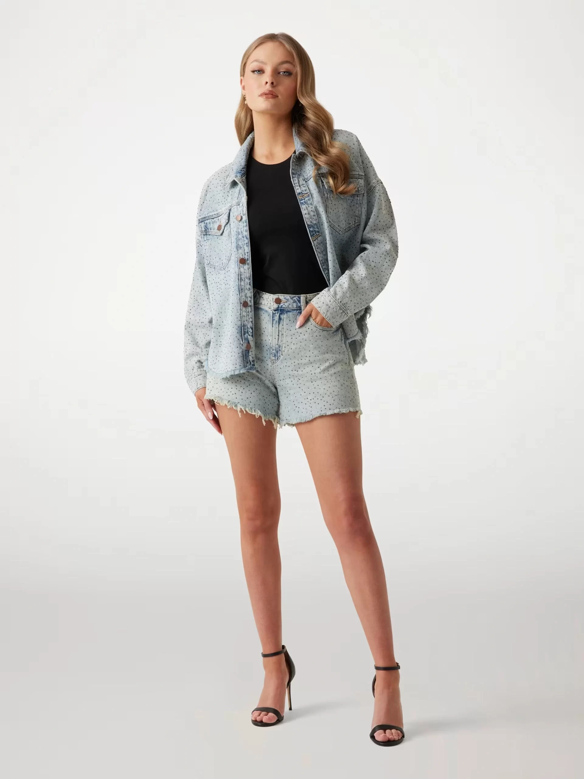 Guess Relaxed Mıdı Short Kadın Mavi Şort W5GD74D5LQ2-GRBG
