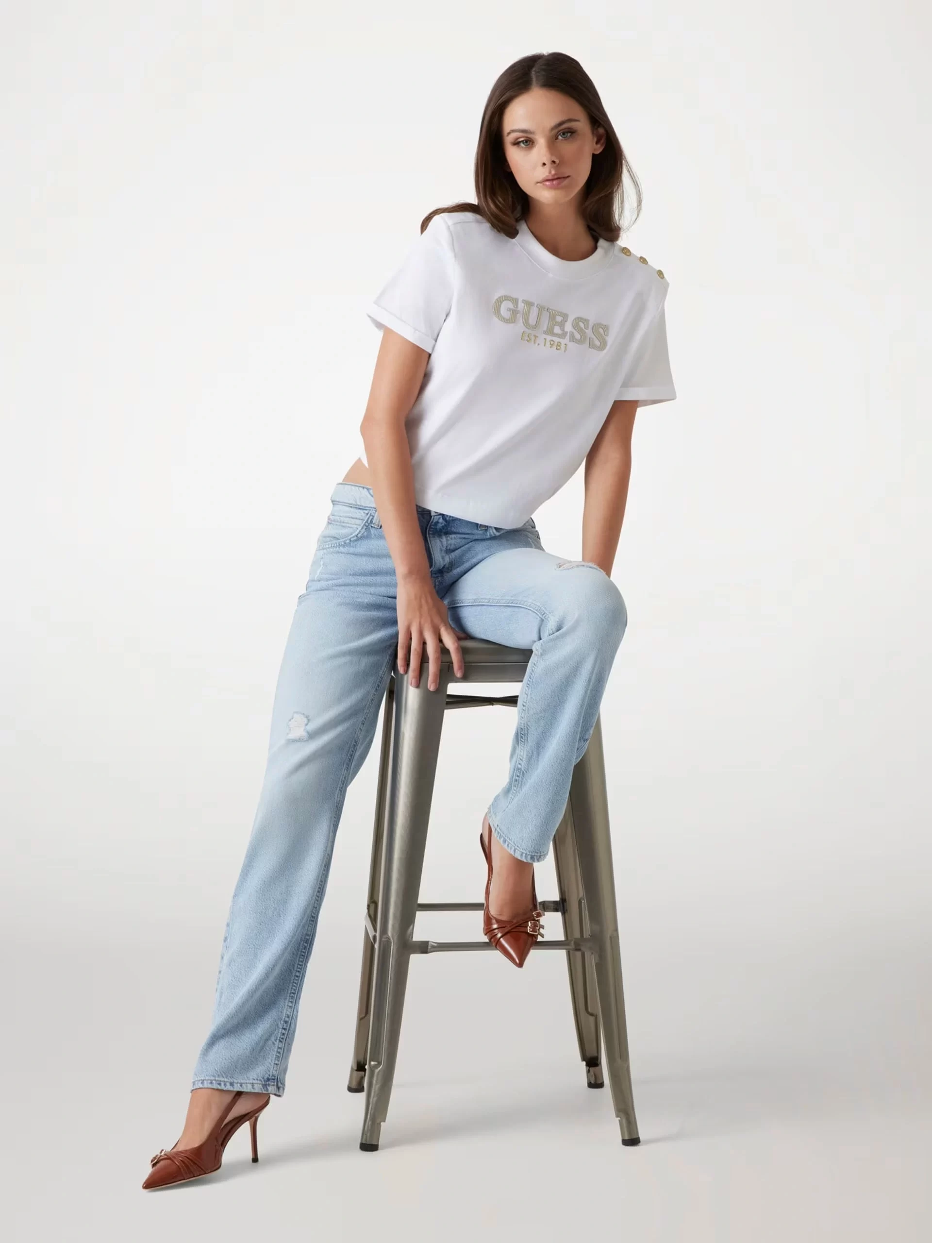 Guess Cn Ss Cropped Washed Logo Tee Kadın Beyaz T-Shirt W5GI15K8FQ4-G011