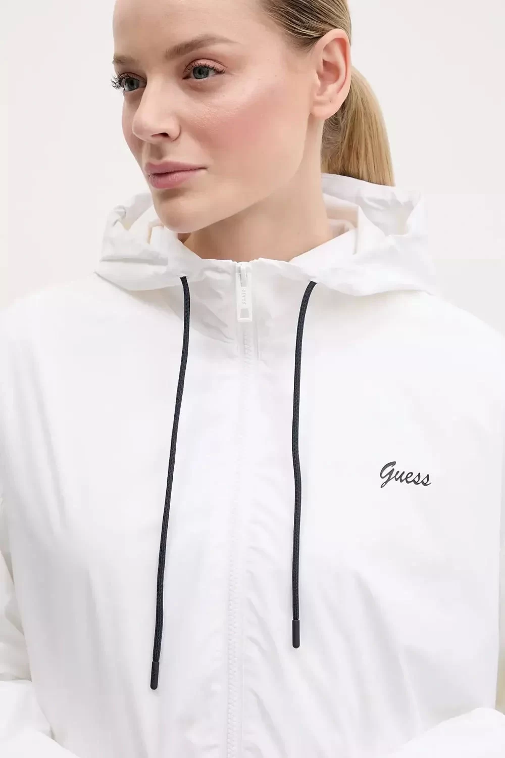 Guess Kale Wındbreaker Kadın Beyaz Ceket V5GL00WH5H2-G011