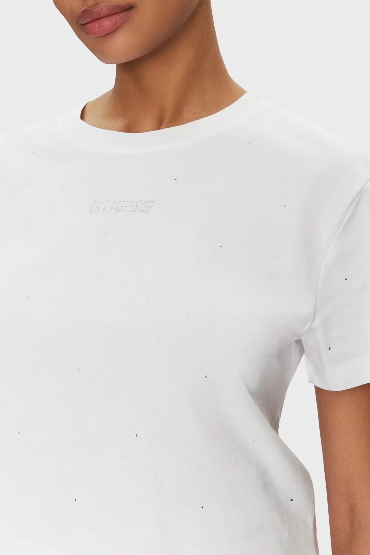Guess Prımula Rhınestones Boxy Tee Kadın Beyaz T-Shirt V5GI00I3Z14-G011
