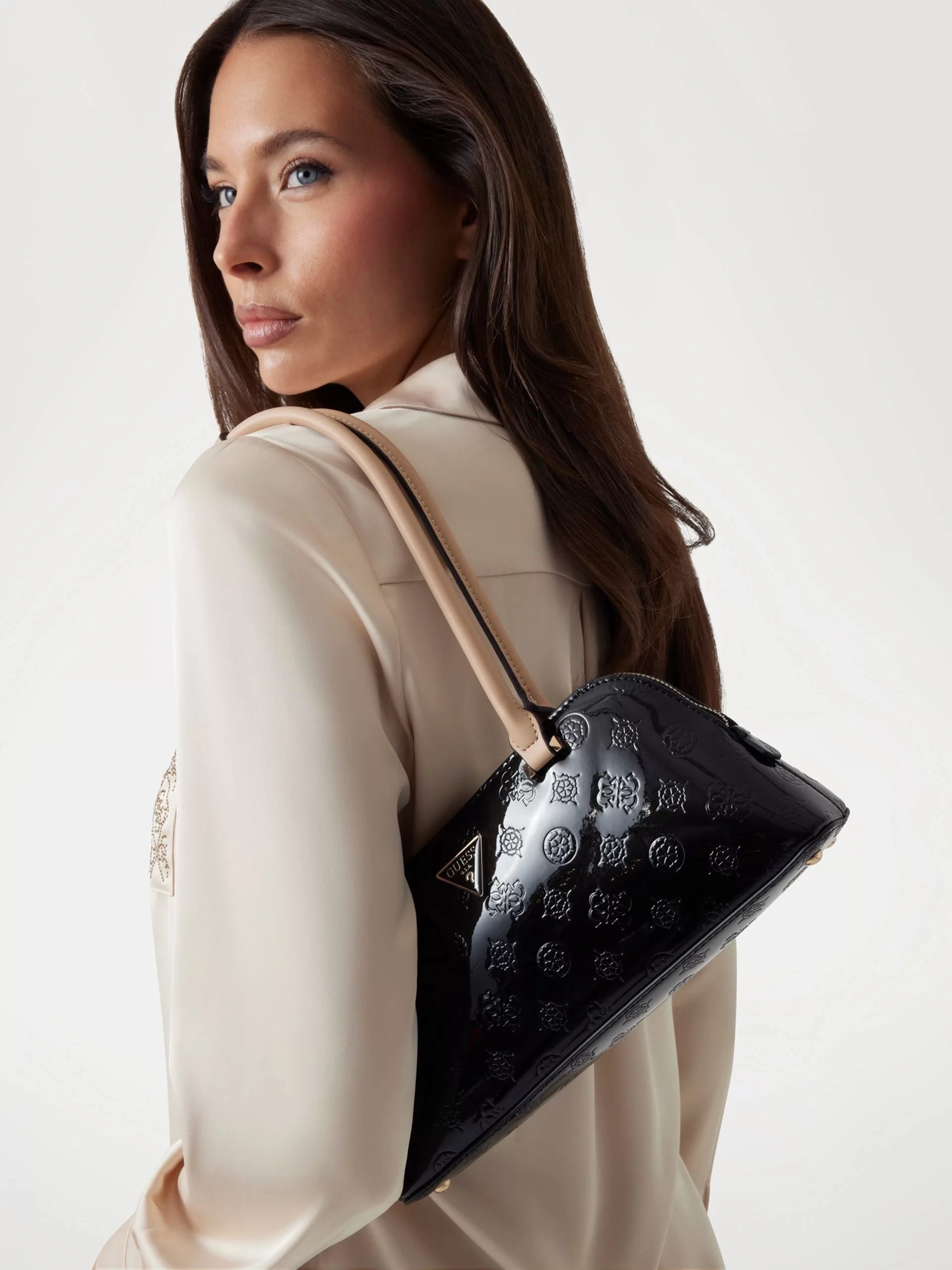 Guess Kadın Siyah Arnela Omuz Satchel Çanta