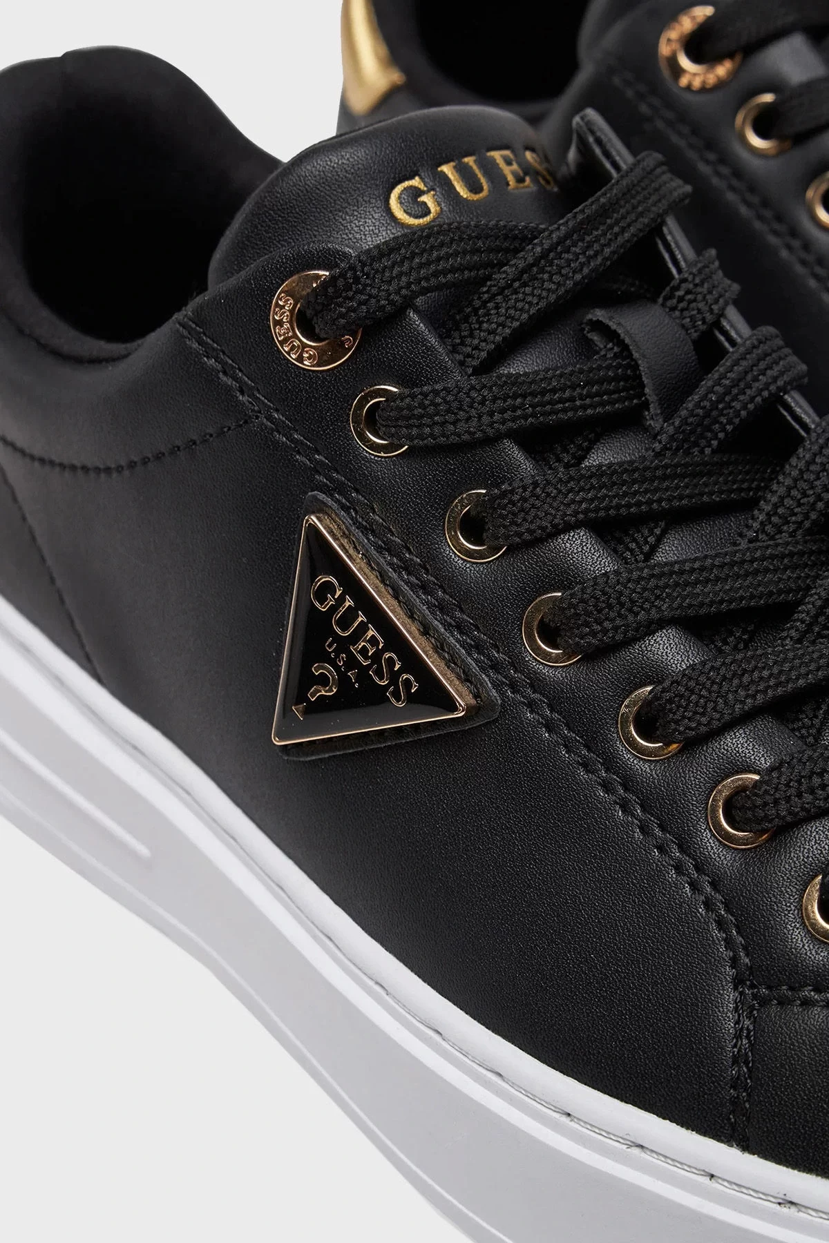 Guess Kadın Siyah Denesa Deri Logolu Kalın Taban Sneaker