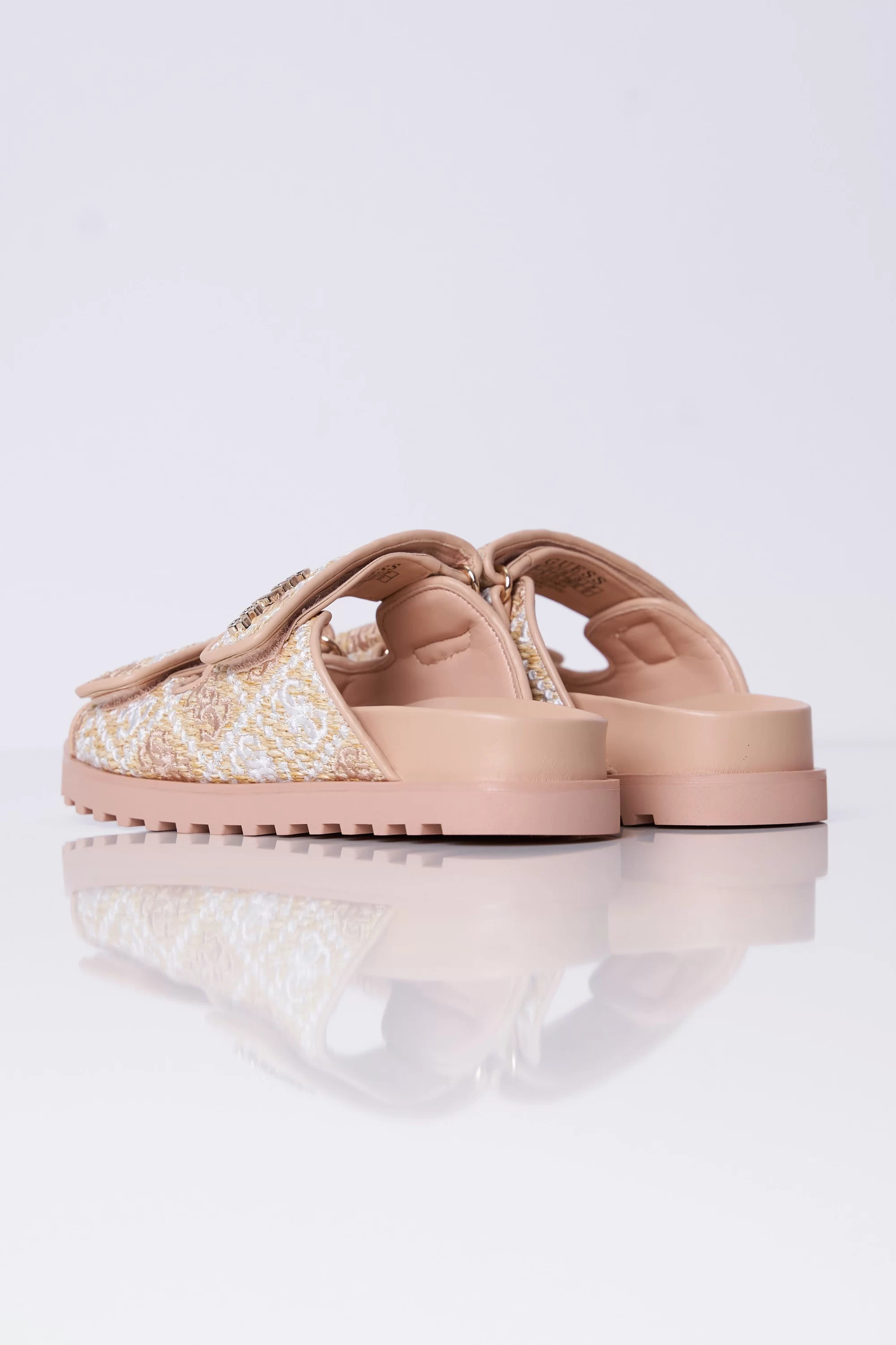 Guess Fadelızz Kadın Krem Terlik FLJFZZFAB19-CREAM