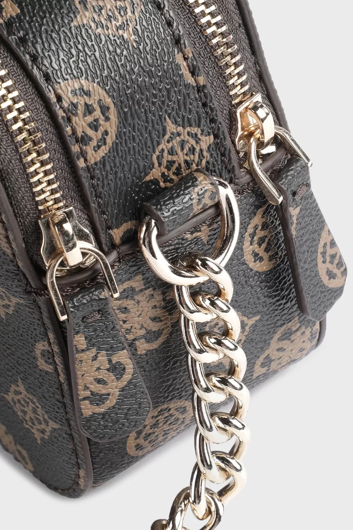 Guess Noelle Crossbody Camera Kadın Kahverengi Çapraz Çanta HWPZ7879140-MLO