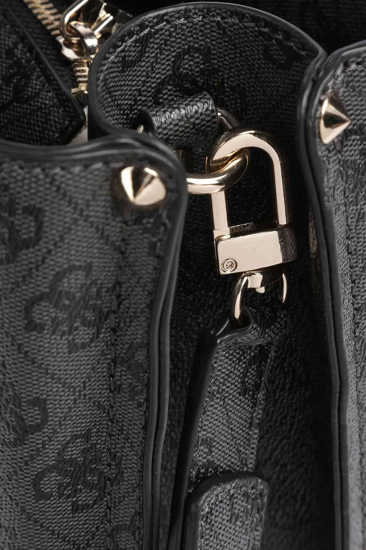 Guess Merıdıan Gırlfrıend Satchel Kadın Antrasit El Çantası HWSG8778060-CLO