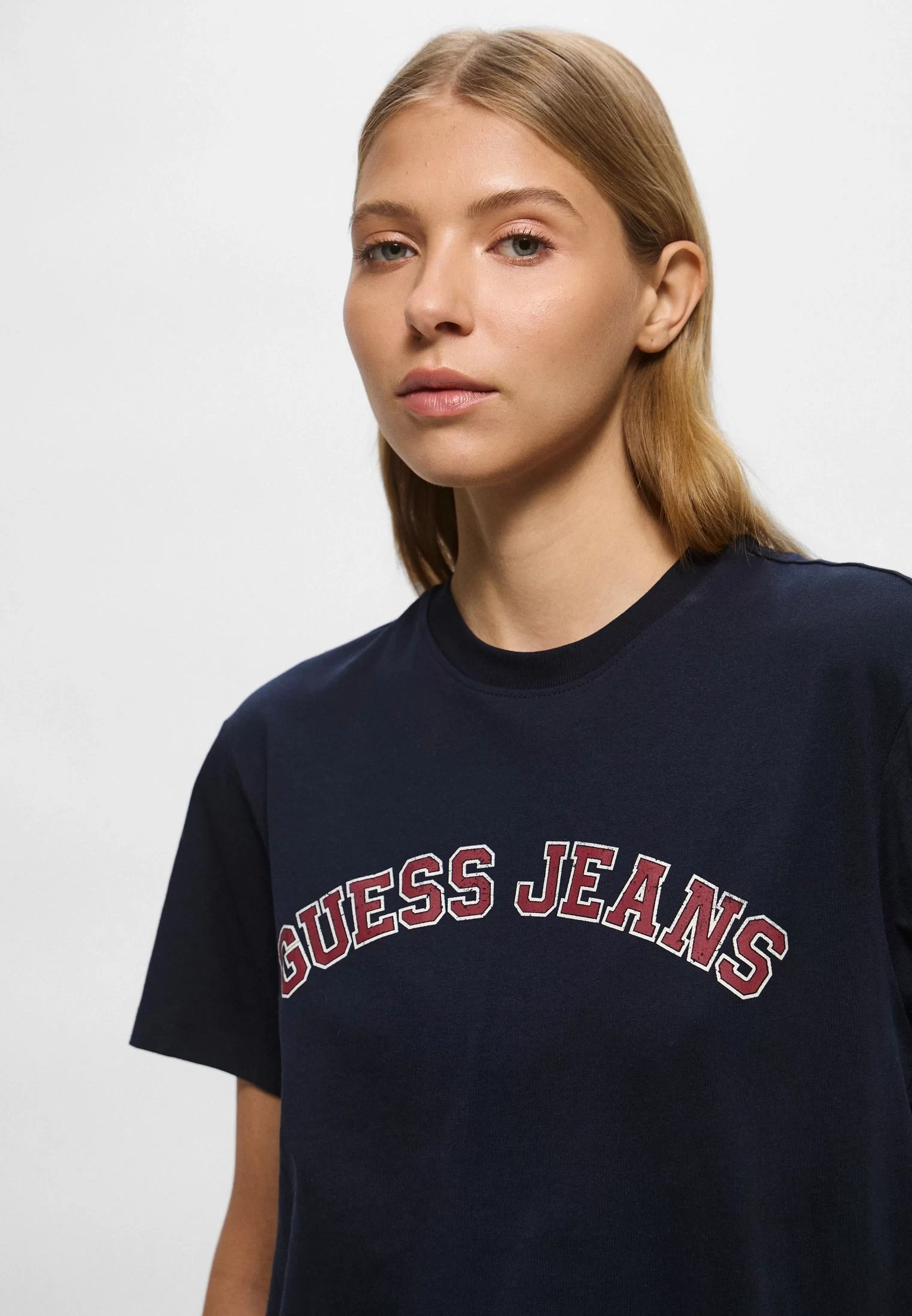 Guess jeans Gj Ss Cn Boxy Collegıate Tee Kadın Lacivert T-Shirt W5RI41K8HM0-A71W