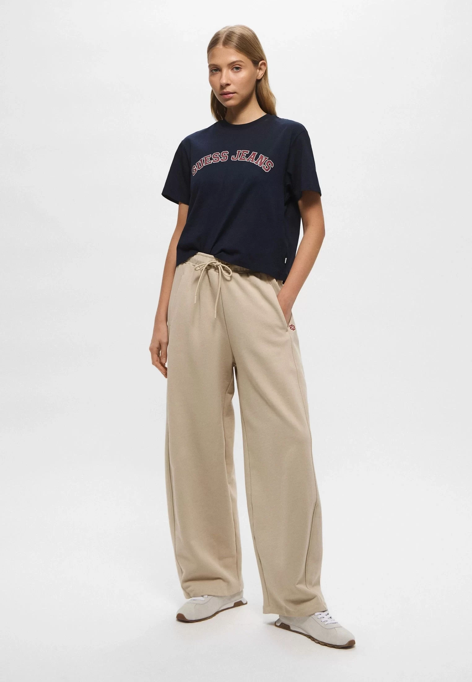Guess jeans Gj Ss Cn Boxy Collegıate Tee Kadın Lacivert T-Shirt W5RI41K8HM0-A71W