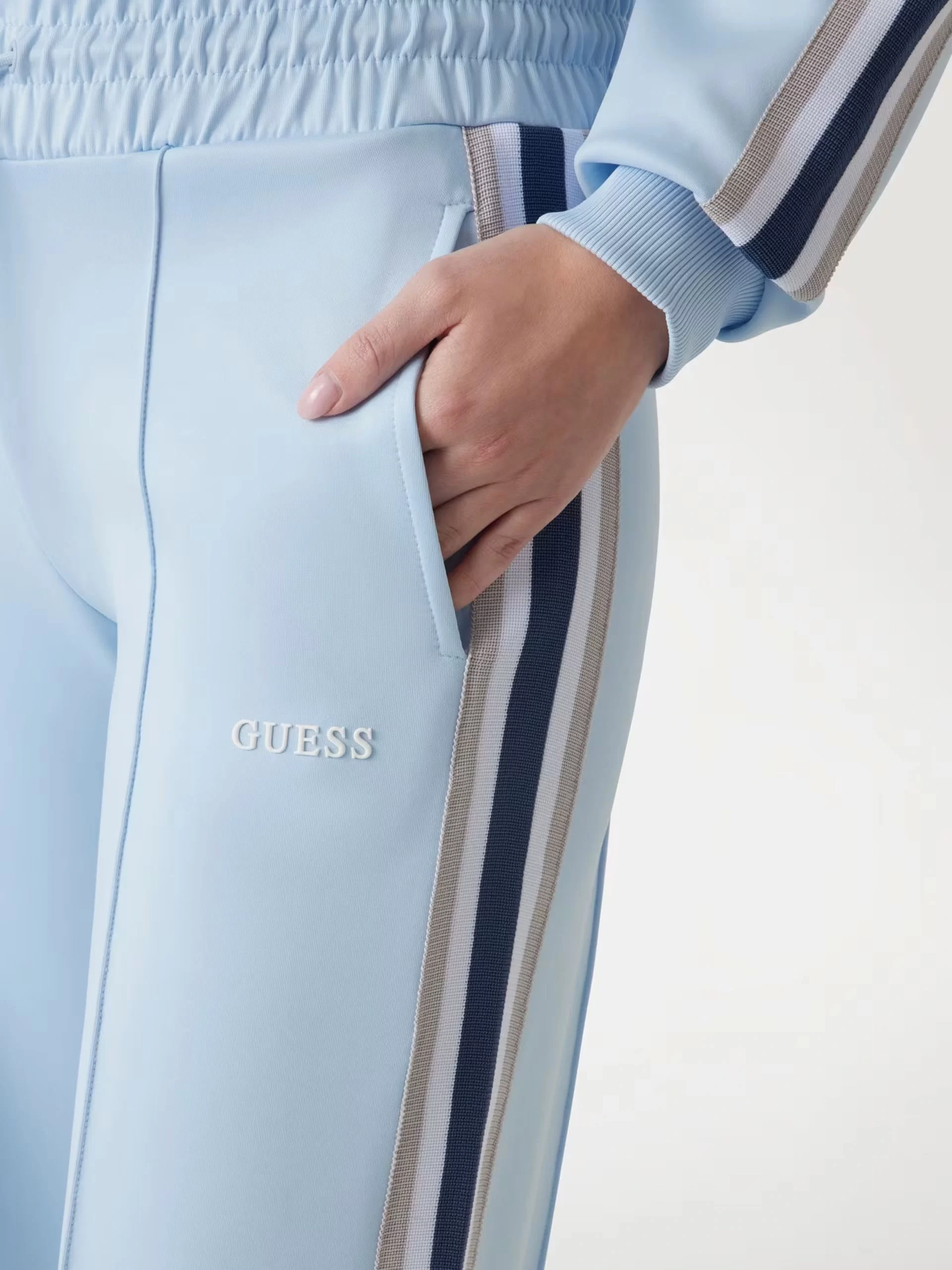 Guess Yarrow Straıght Long Pant Kadın Mavi Eşofman Altı V5GB12KCRU2-G7O3