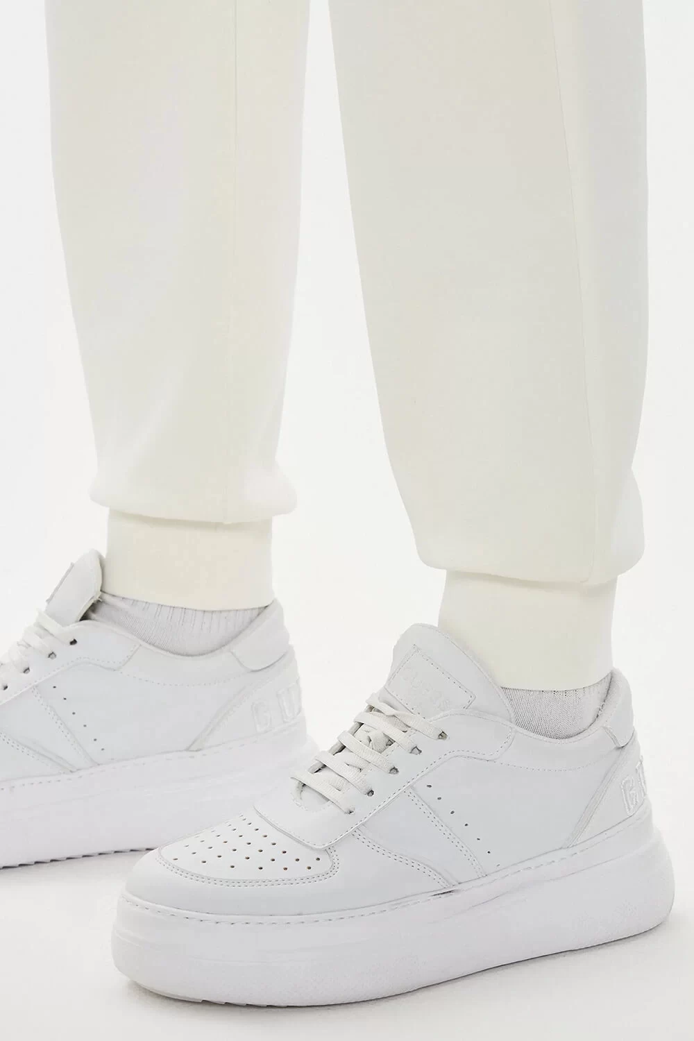 Guess Olympe Long Pants Kadın Beyaz Eşofman Altı V4YB08KCAY2-G6K5