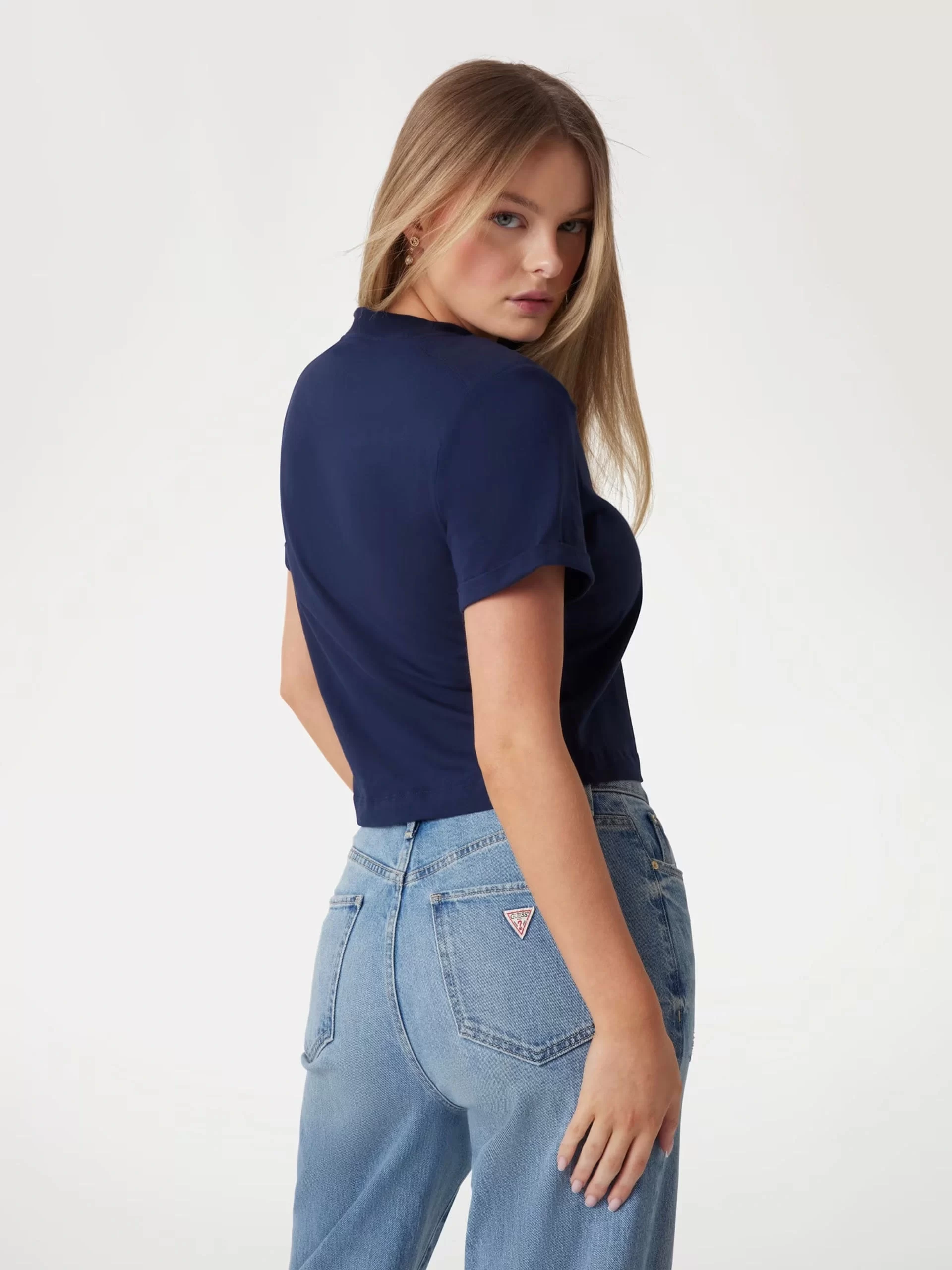 Guess Cn Ss Cropped Washed Logo Tee Kadın Lacivert T-Shirt W5GI15K8FQ4-G7P1