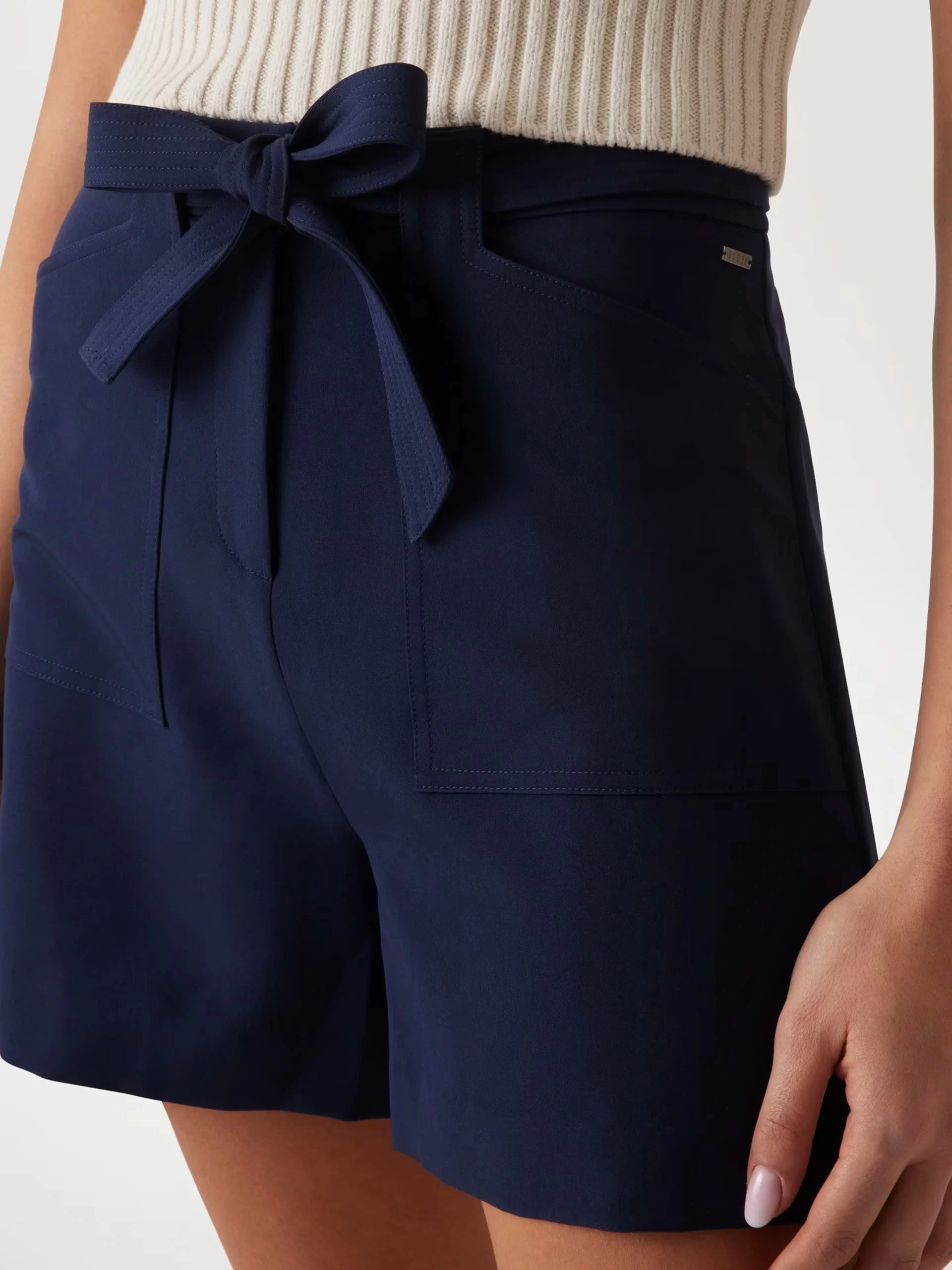 Guess New Valentına Short Kadın Lacivert Şort W5GD0IWH9Y2-G7P1