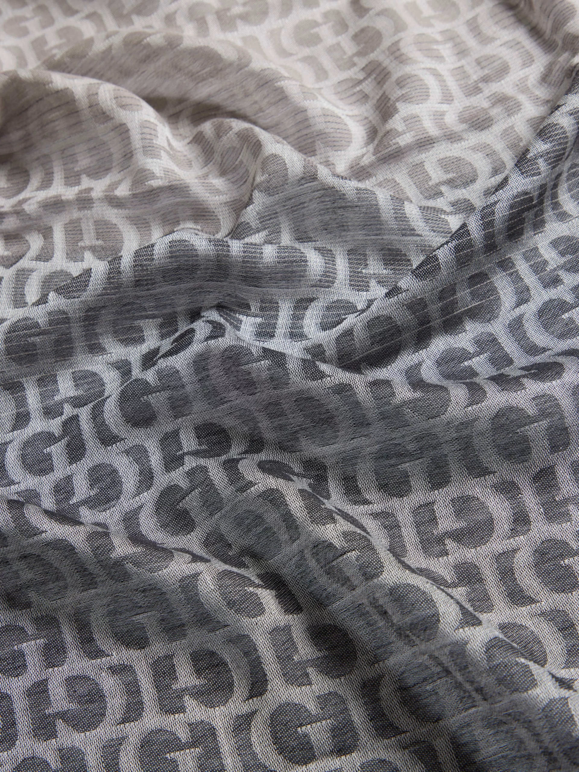 Guess Cırce Scarf G Tv Jaqrd 80X180 Kadın Siyah Şal AW5279COT03-BLA