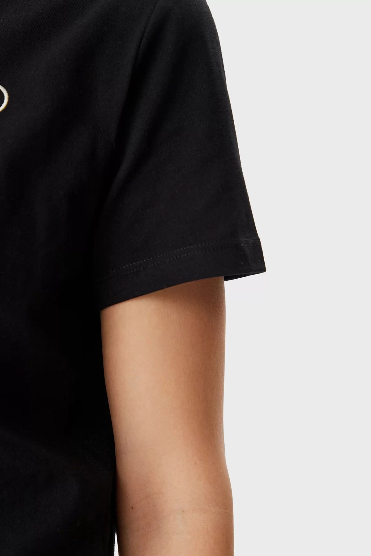 Guess Fılanta Crop Tee Kadın Siyah T-Shirt V5GI18I3Z14-JBLK