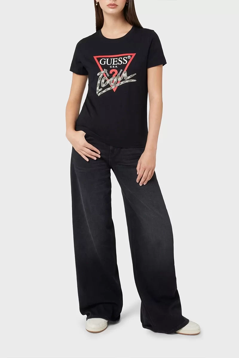 Guess Ss Cn Trıangle Love Tee Kadın Siyah T-Shirt W5RI10I3Z14-JBLK