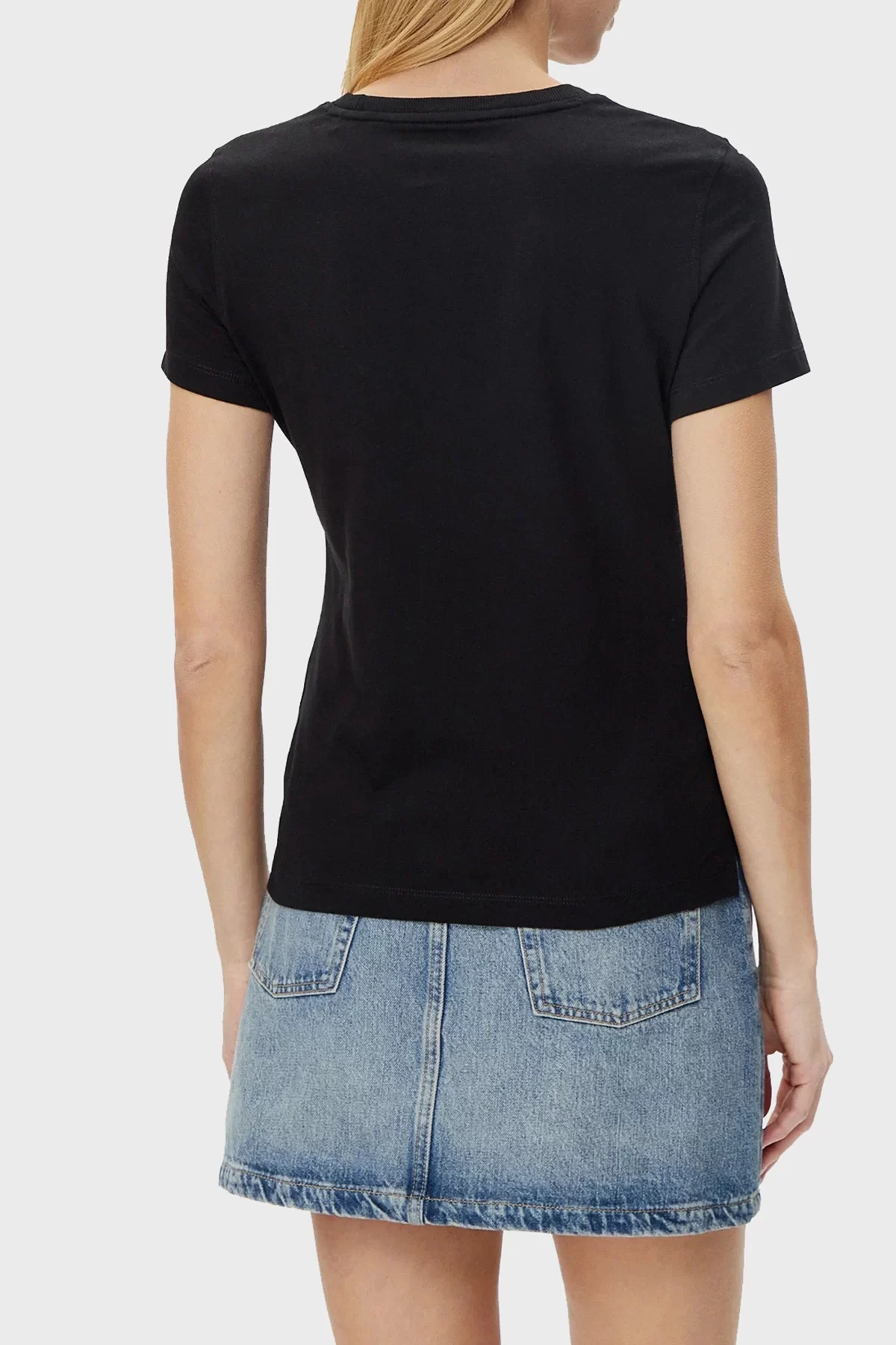 Guess Cn Ss Love Trıangle Tee Kadın Siyah T-Shirt W5GI05I3Z14-JBLK