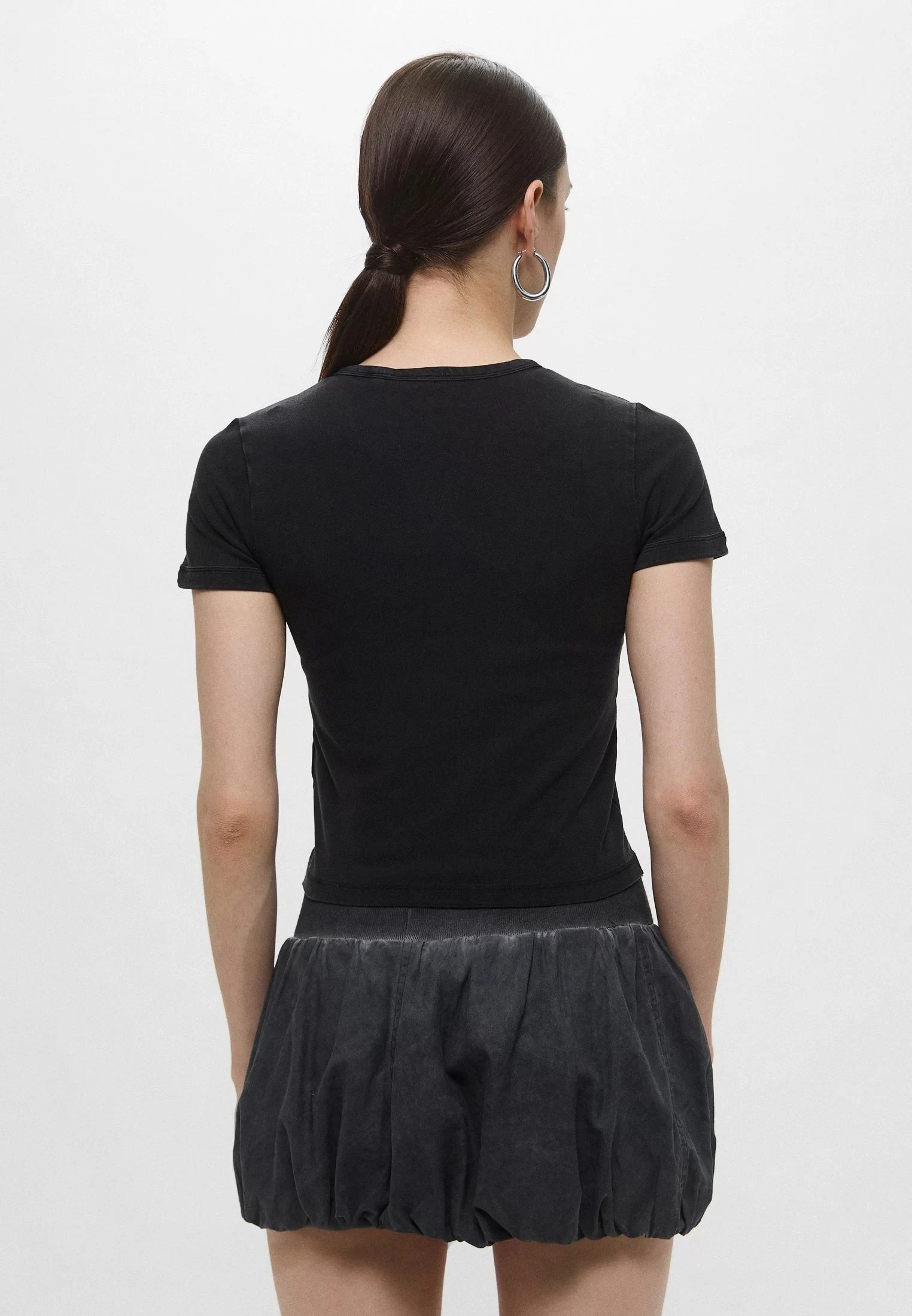 Guess Go Vıntage Trıangle Slım Tee Kadın Siyah T-Shirt W5GI32J1314-JTMU