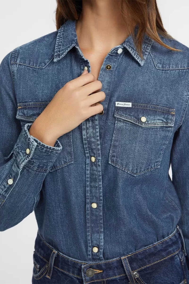 Guess Jeans Kadın Slim Fit Uzun Kol Mavi Denim Gömlek