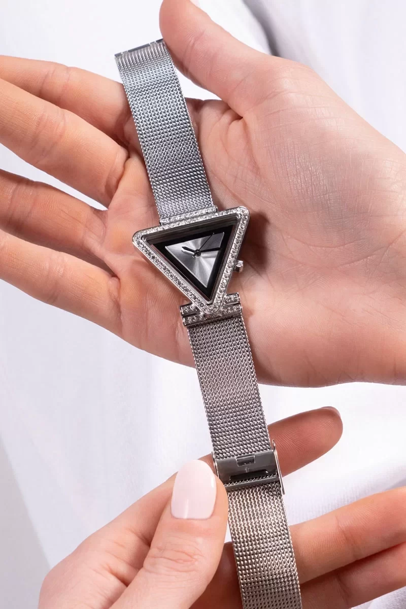 Guess Kadin Metalik Gri Kol Saati GUGW0508L1