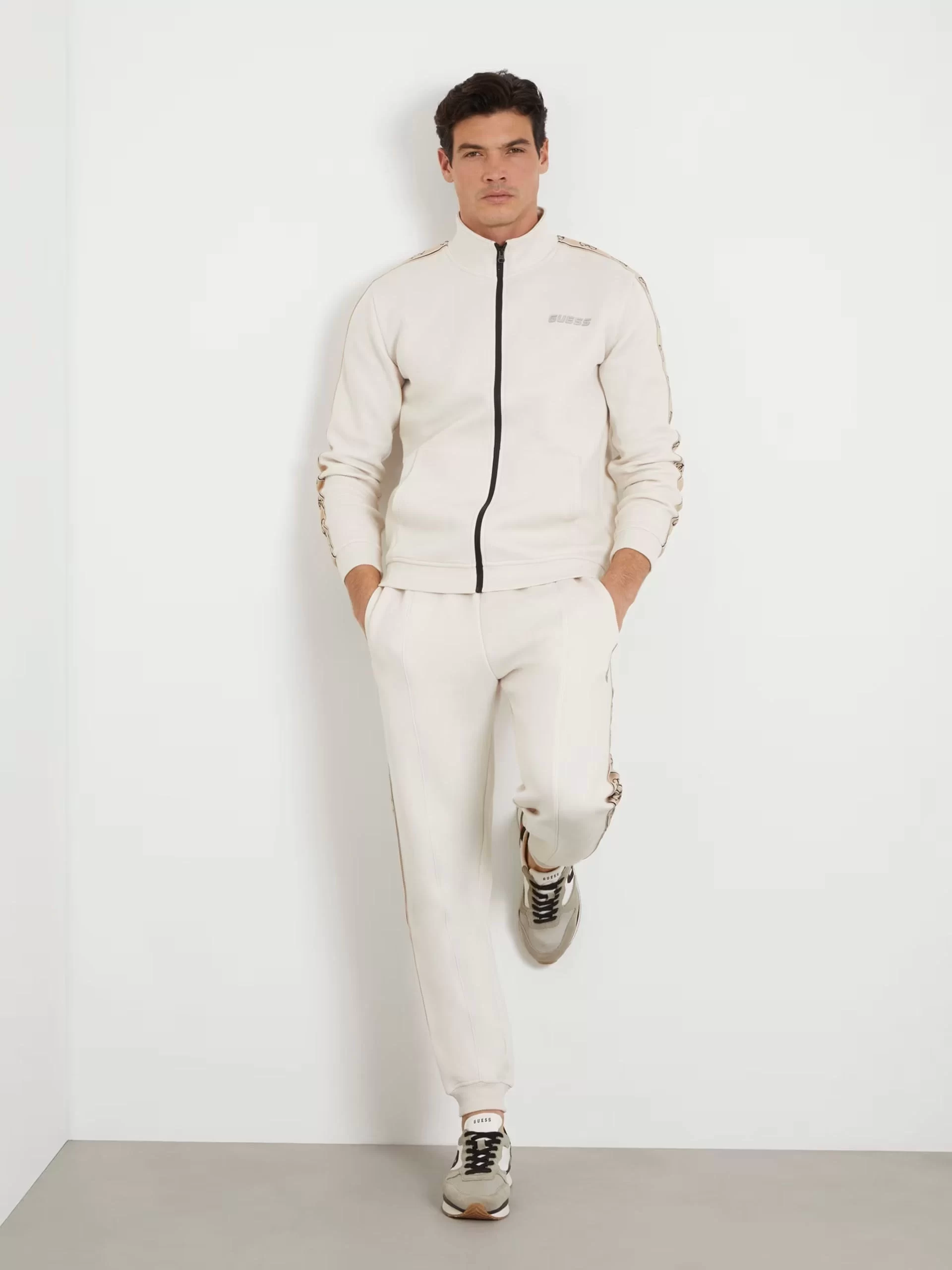 Guess Erkek Bej Yanları Logolu Fermuarlı Sweatshirt