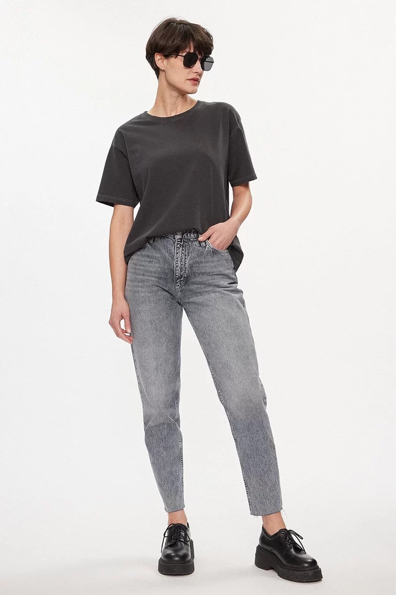 Calvin Klein MOM JEAN Kadın Gri Jeans J20J222768-1BZ