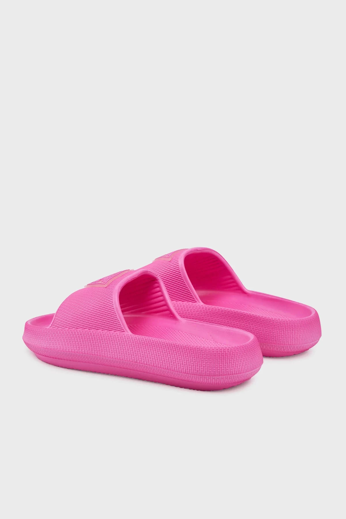 Guess Kadın Pembe Logolu Kauçuk Plaj Terliği