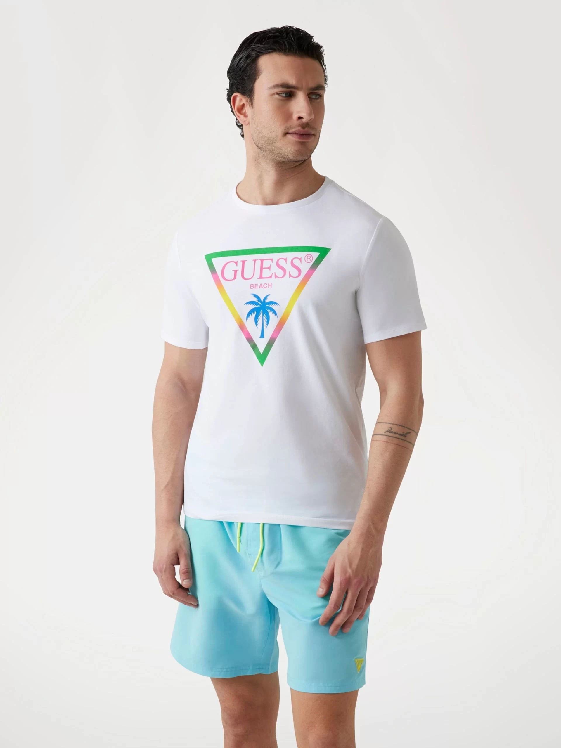 Guess Ss Cn Trıangle Palm Tee Erkek Beyaz T-Shirt F5GI00J1314-G011