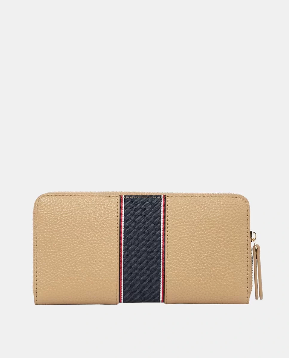 Tommy Hilfiger Kadın Kahverengi Legacy Büyük Cüzdan
