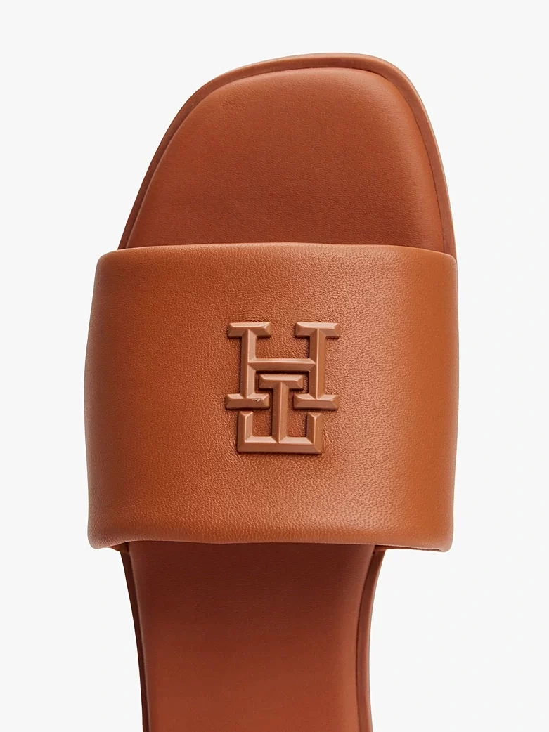Tommy Hilfiger Kadın Deri Logo Toka Detaylı Mule Terlik